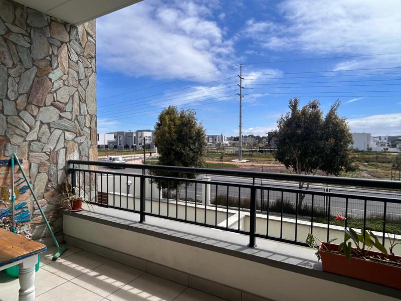 To Let 2 Bedroom Property for Rent in Sandown Western Cape
